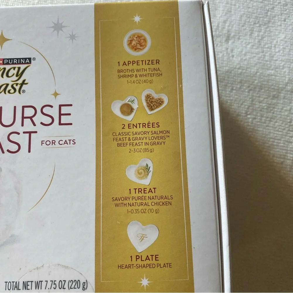 Fancy Feast 4 Course Feast Cat Dinner - White & Gold